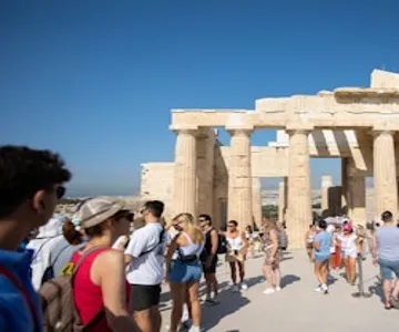 Athens: Guided City Walking Tour